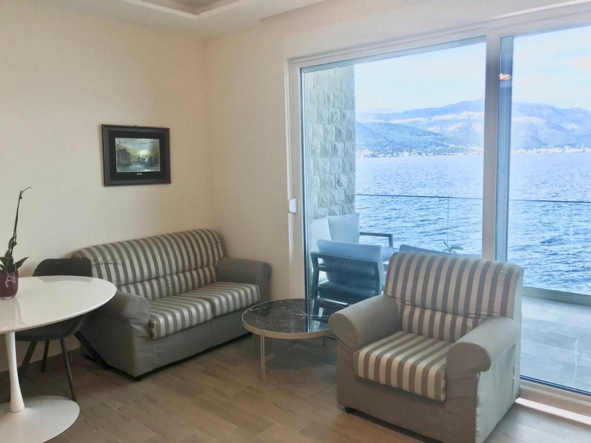 Lux Apartments Krasići Esterno foto