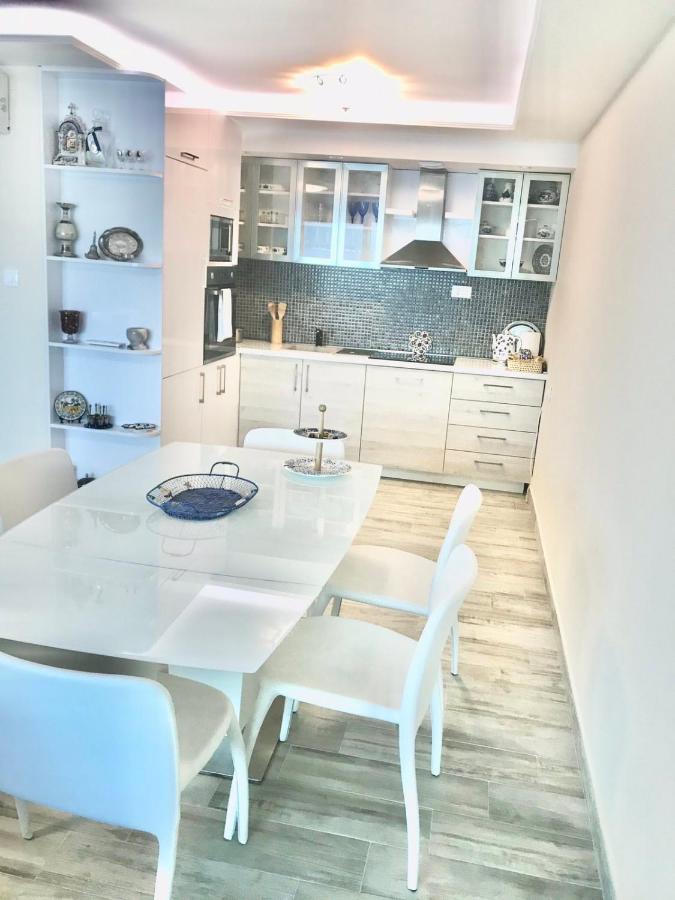 Lux Apartments Krasići Esterno foto